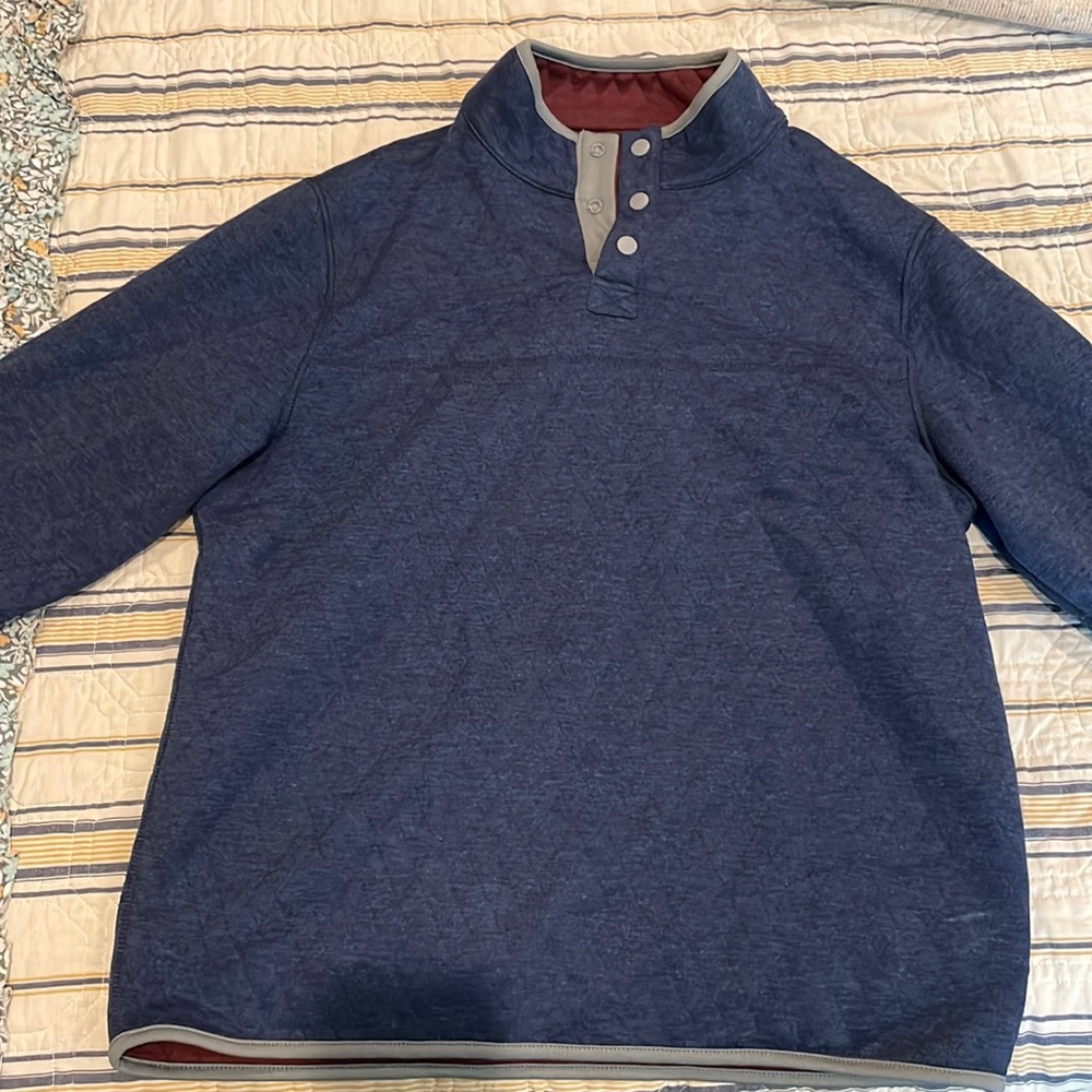 Reversible blue and red pullover